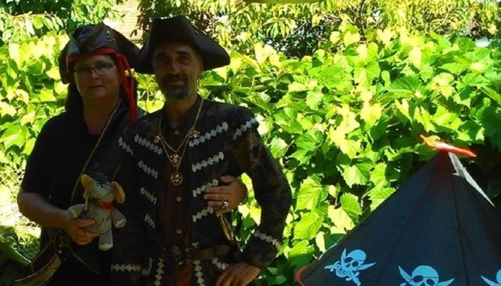 bester geburtstagde spiel mal bunt piraten verkleidung