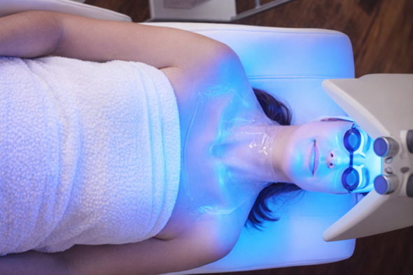 Lovely Skin and Beauty - Trio LED PRO PEEL FACIAL (3 x 30 min sessions)