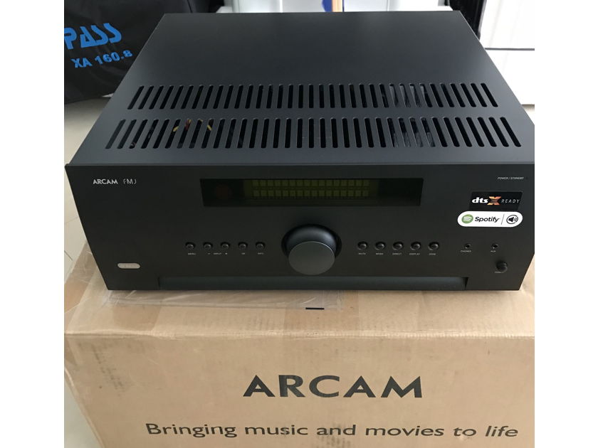 Arcam AVR850 Receiver with hardly any use****************************