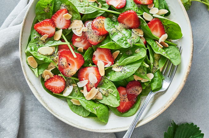 Salade d'épinards et de fraises