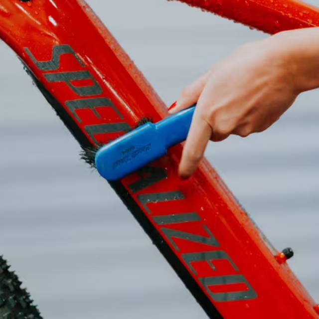 Washing Specialized electric bike