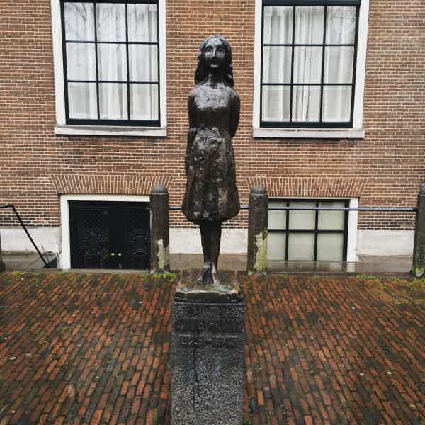 Anne Frank's Story - Guided Walking Tour through Amsterdam - photo 6