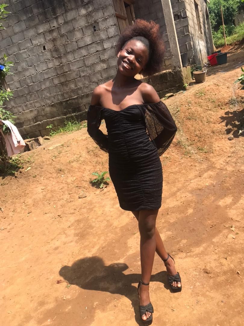 Nom:Biloa Essengué  Prénom:Régine