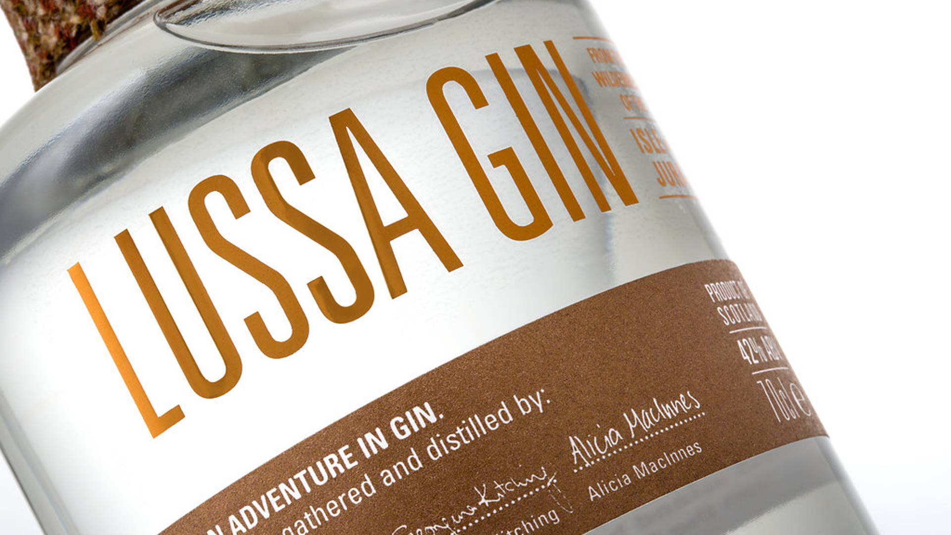 Featured image for The Crisp Design of Lussa Gin