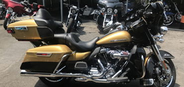 2017 HARLEY-DAVIDSON TOURING ULTRA LIMITED motorcycle for rent near League City, TX