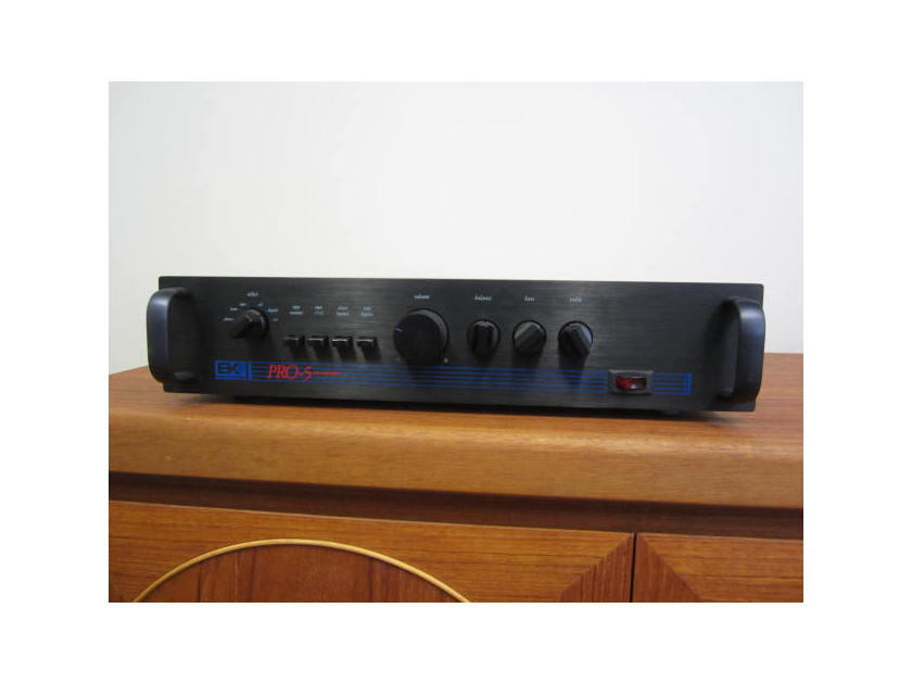 B & K Pro-5  classic preamplifier sweet and immaculate