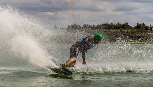 wake beach wakeboard fahren