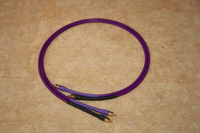 Analysis Plus Oval 1 3.5' RCA Interconnect