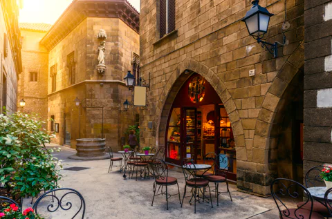 Poble Espanyol Private Tour in Barcelona with Pick up and Drop off