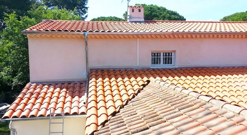Rénovation de la couverture en tuiles romanes d’une villa à Cannes — photo 11 sur 23 — CEG TOITURE