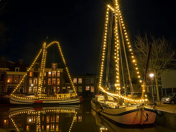 Features of Ollny's 800 leds clear cable cool white string lights - mobile size