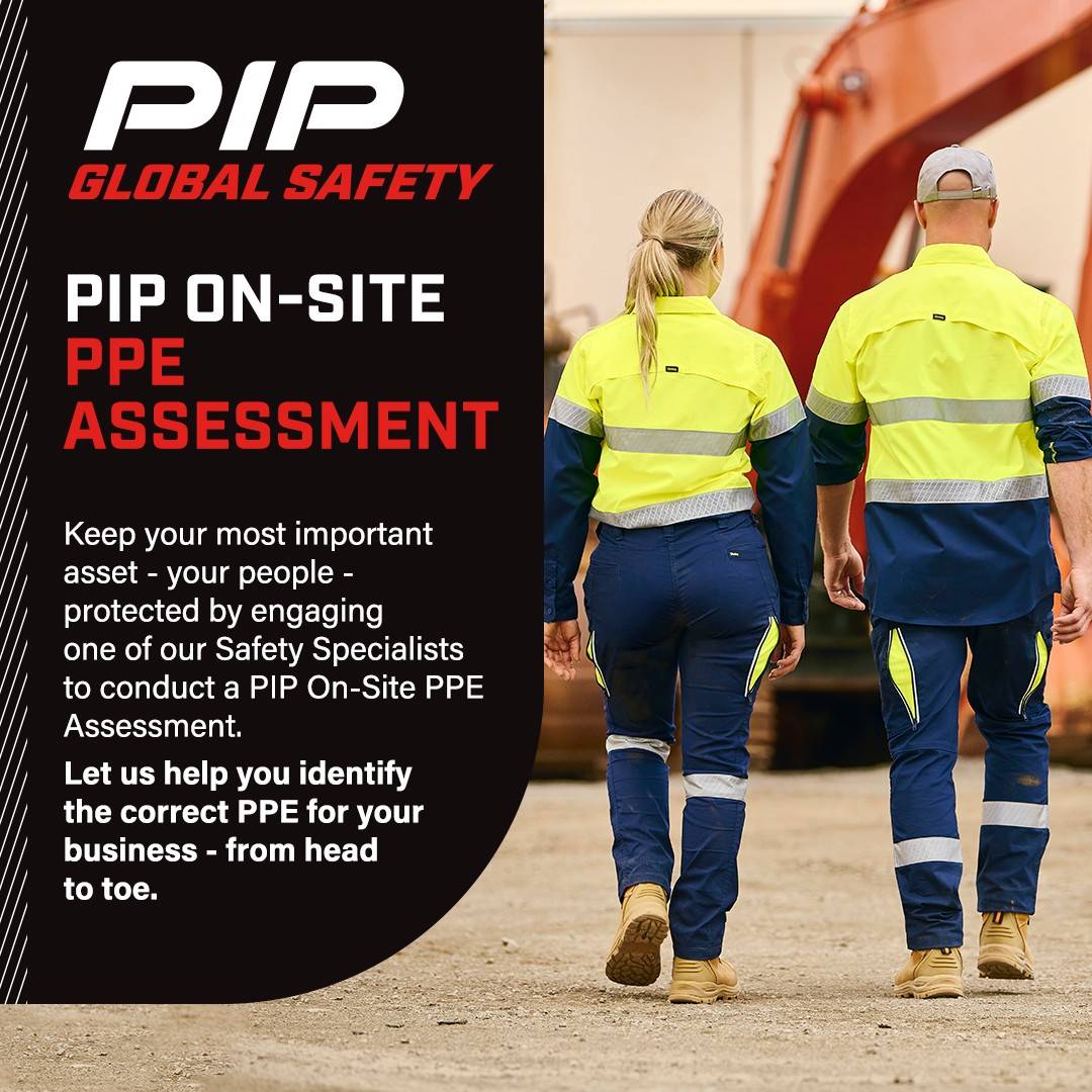 LT Workwear safety consultant conducting a free on-site PPE assessment at an Australian worksite