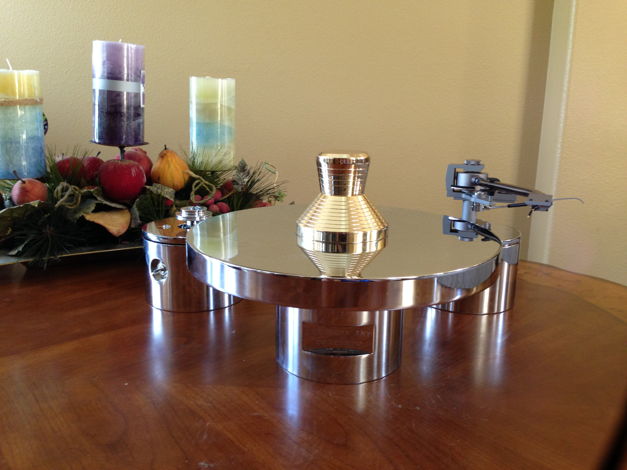 TriangleART CONCERTO TURNTABLE WITH JELCO SA750  AND JE...