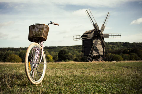 From Amsterdam: Zaanse Schans Windmills & Zaandam E -Bike Tour