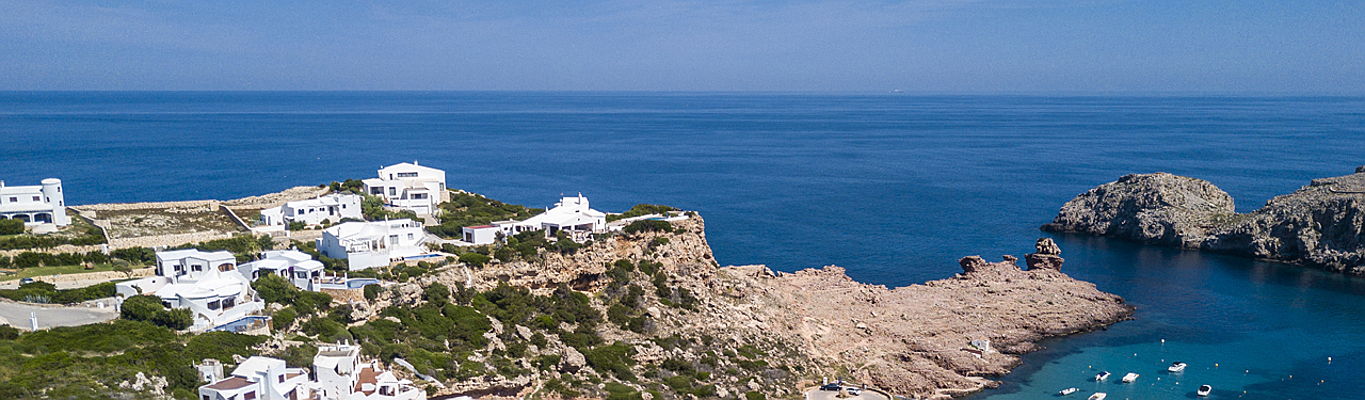  Mahón
- Mediterranean island of Minorca