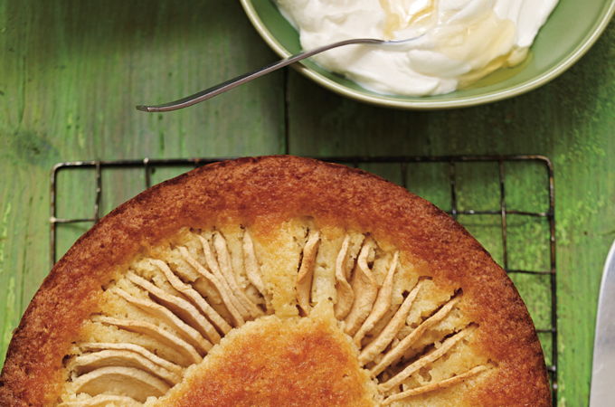 Gâteau <i>kuchen</i> aux pommes