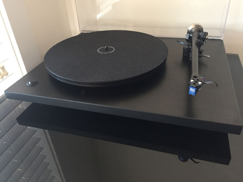 Rega P3/24 Turntable and Sumiko Blue Point No 2 Cartridge