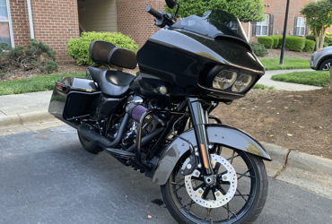 2020 HARLEY-DAVIDSON ROAD GLIDE SPECIAL motorcycle for rent near Lexington, NC
