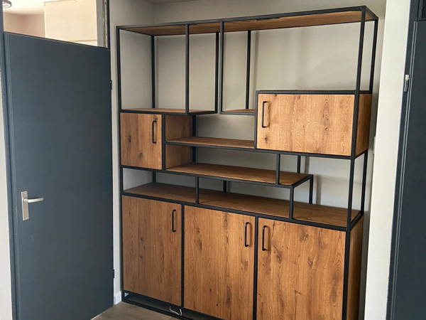Wandkasten op maat, klantproject Houtenmeubelshop