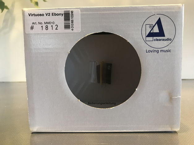 Clearaudio Virtuoso V2 Ebony Moving Magnet - New, Sealed