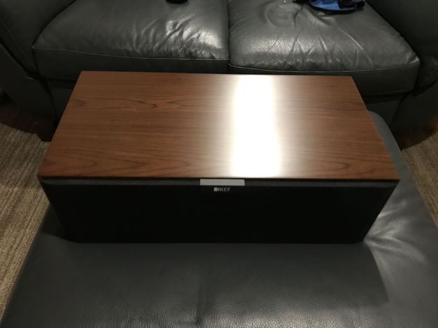 Kef R200C Amazing Center in Walnut...Only 2 Weeks Old