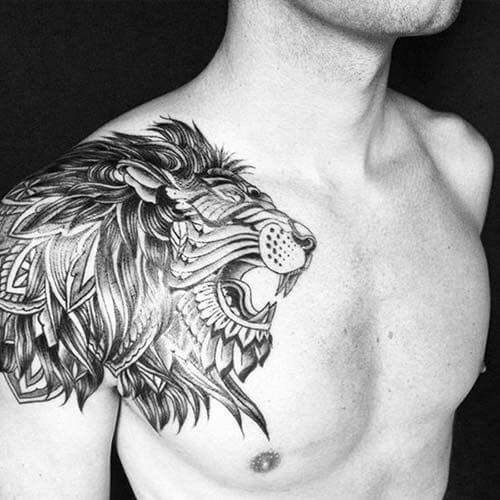Tatouage Lion Plumes Art