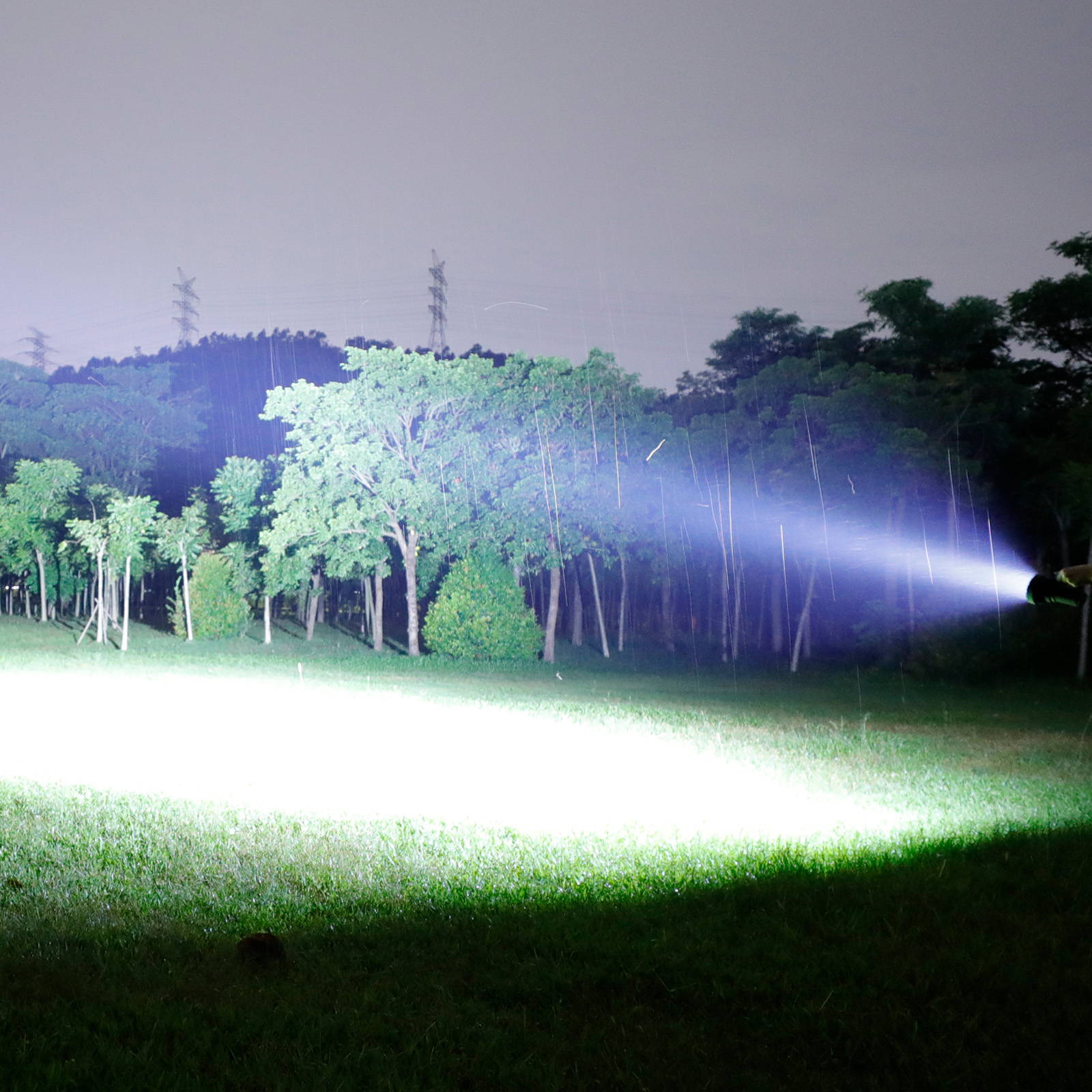 brightest long throw torch in UK imalent sr16