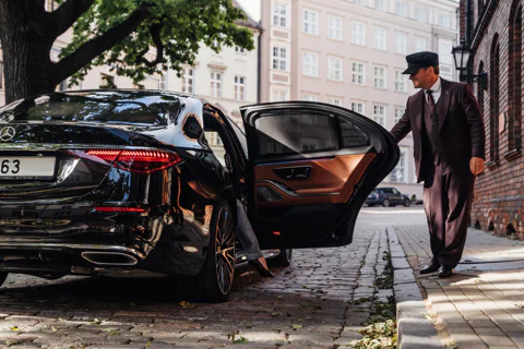 Private Transfer from Prague Airport to the City Centre