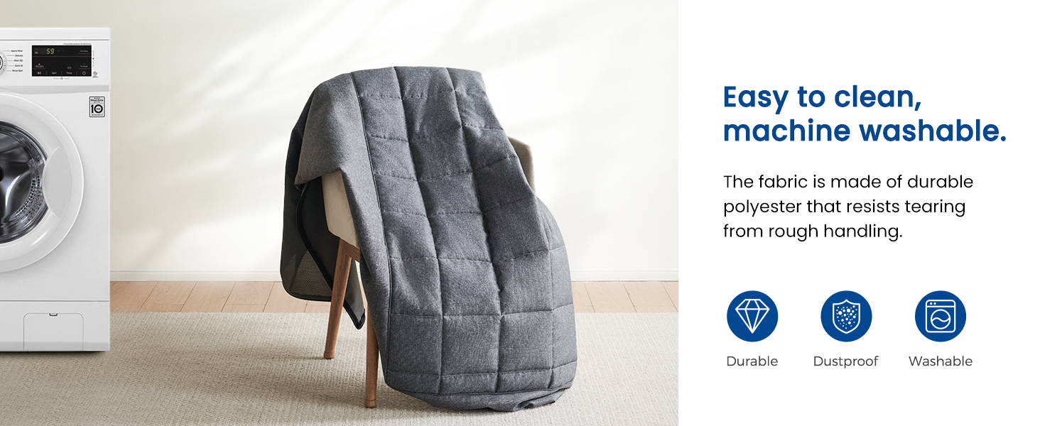 The Inofia three-fold cushion storage bag, which is extremely easy to clean and machine-washable, hangs on the chair