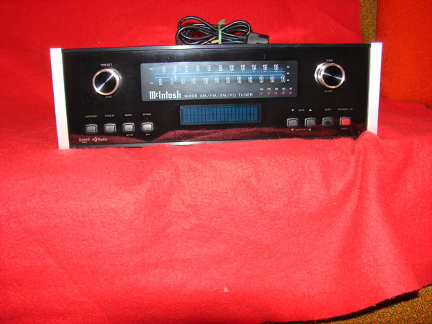 McIntosh MR-88 Stereo Tuner AM/FM/XM Stereo Tuner