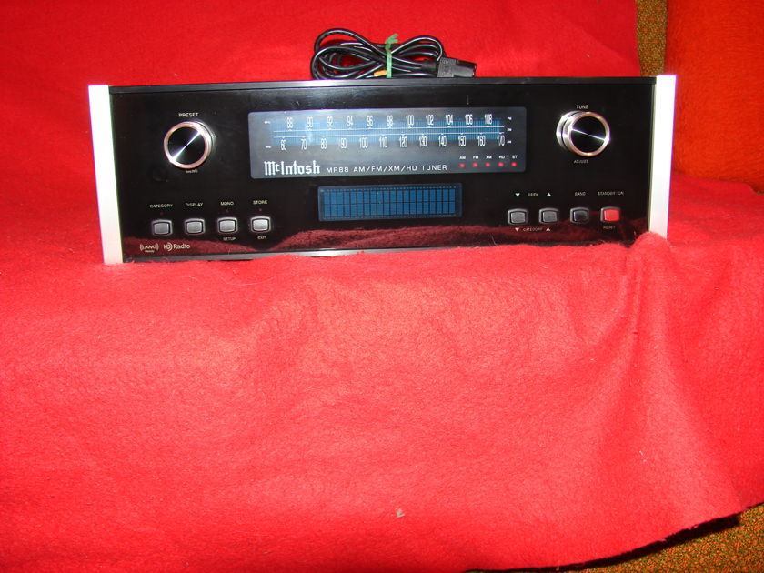 McIntosh MR-88 Stereo Tuner AM/FM/XM Stereo Tuner