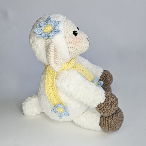 Lammetje Lotje - amigurumi knuffel