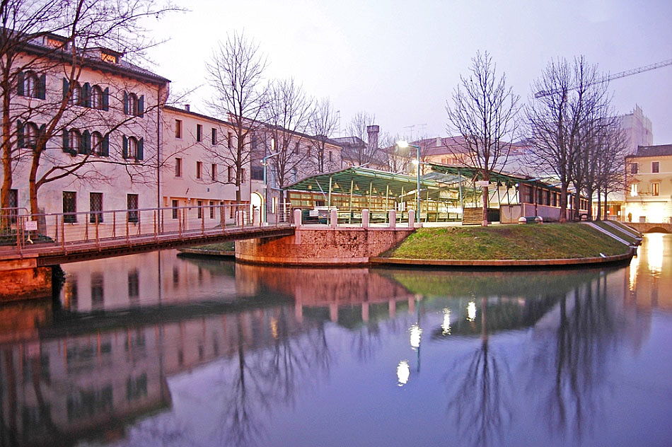  Treviso
- Pescheria-Treviso.jpg