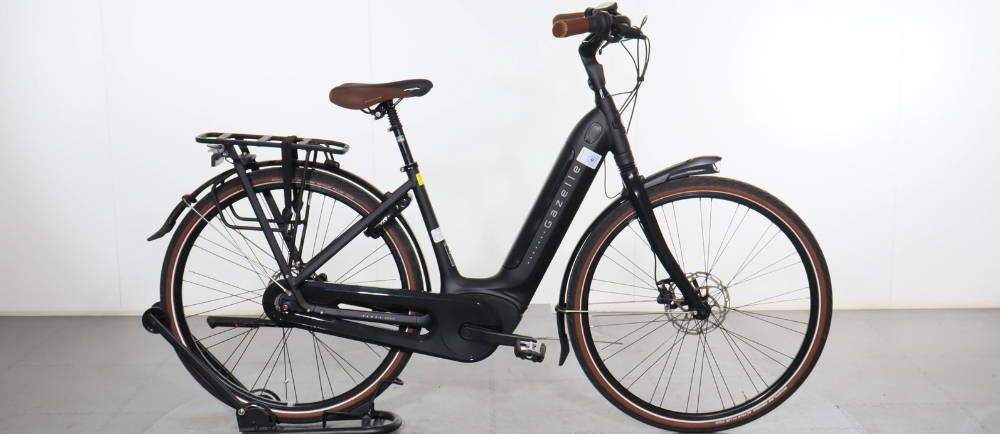 Urban Arrow cargo electric bike motor close up