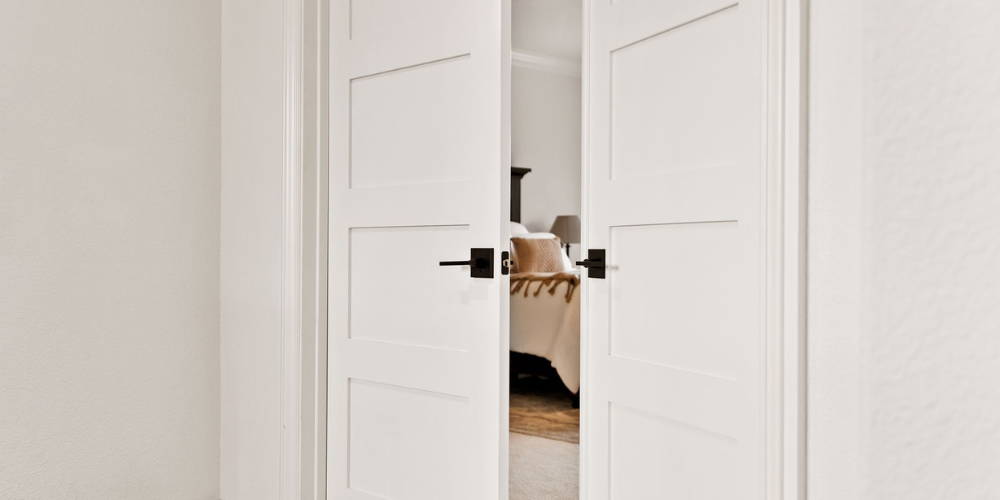 What is the best color to paint interior doors? 