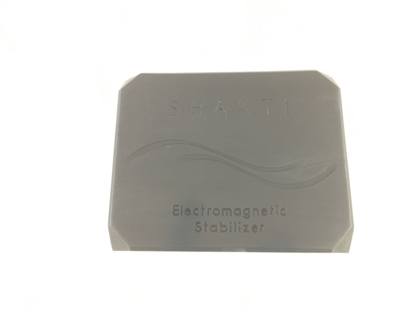 Shakti Innovations Electromagneic Stabilizer Stone Improve just about any piece of electronics