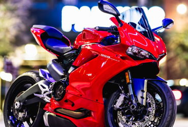 2016 DUCATI PANIGALE V2 motorcycle for rent near Tempe, AZ