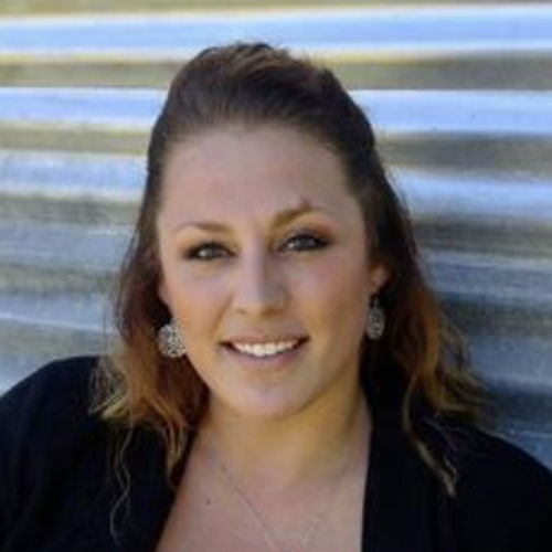 Lyndsay  Bradley