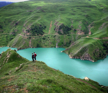 Приэльбрусье и озеро Гижгит в мини-группе из Пятигорска