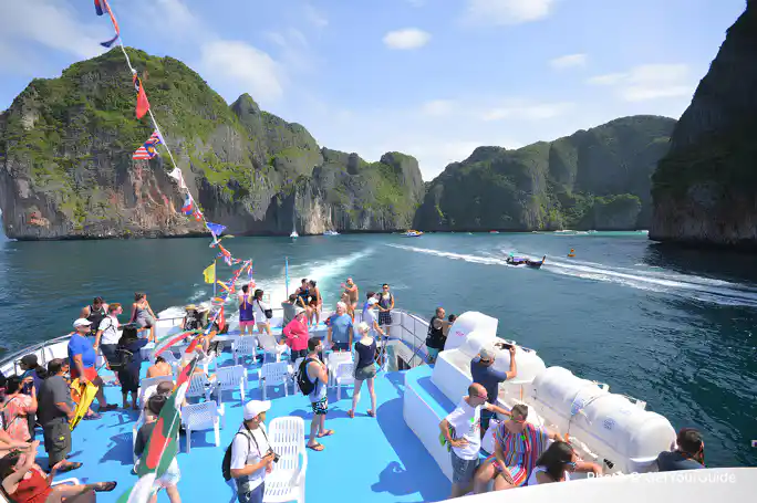 Ferry Cruise & Snorkelling Trip to Phi Phi