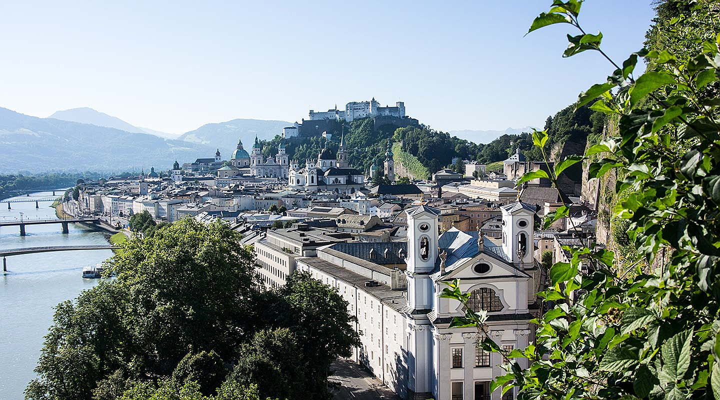  Salzburg
- Nehmen Sie unsere unverbindliche und kostenlose Wertermittlung von Engel & Völkers in Anspruch, um Ihre Immobilie in Salzburg Zentrum gewinnbringend zu verkaufen.