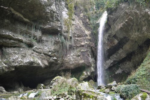 Увлекательное путешествие к водопаду «Пасть Дракона»