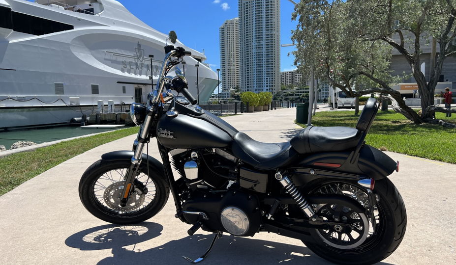 HARLEYDAVIDSON DYNA STREET BOB for rent near Miami, FL