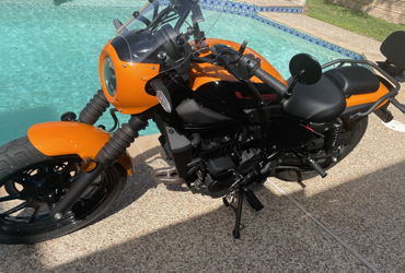 2024 KAWASAKI ELIMINATOR SE ABS motorcycle for rent near Katy, TX