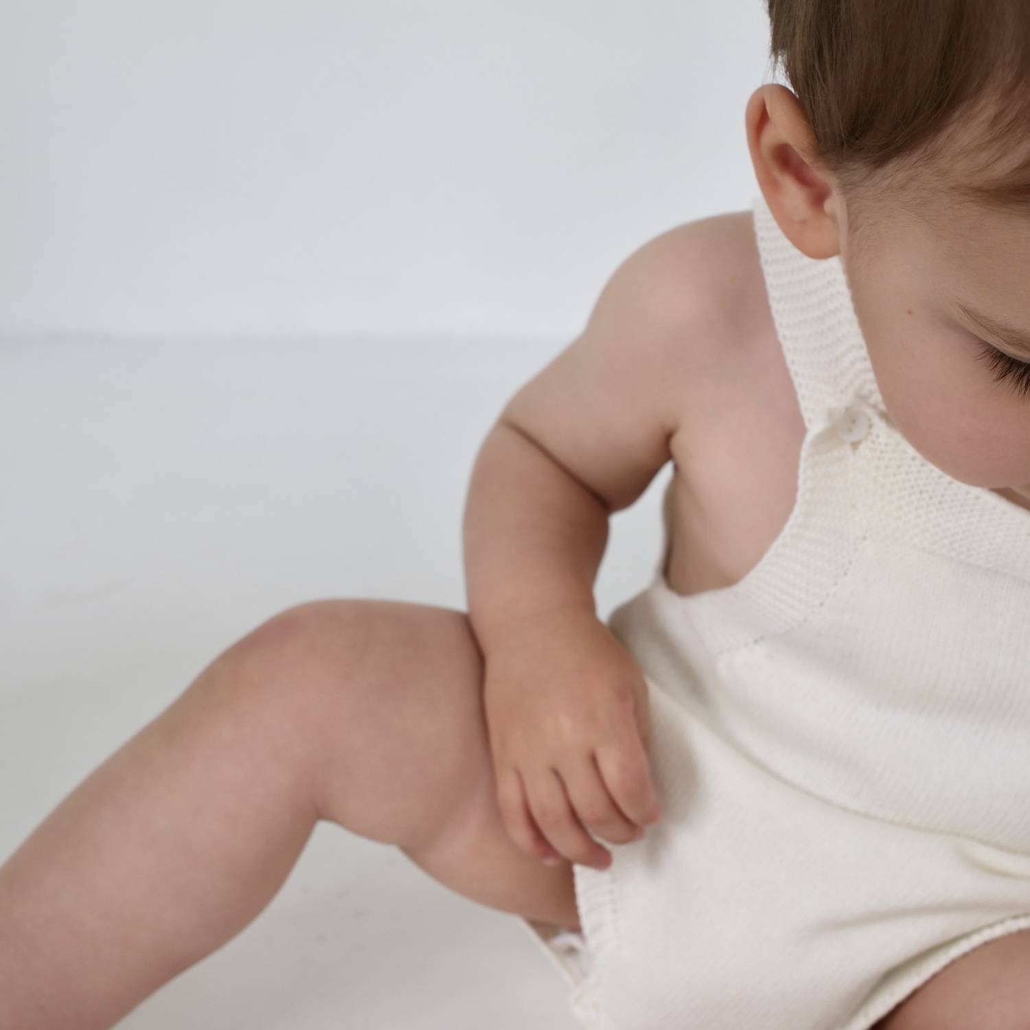 barboteuse moka beige brun clair café combinaison joli nous suisse pratique confortable tricot doux absorbant doux 100% coton OEKO-TEX crème blanc écru