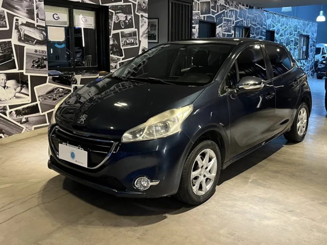 Peugeot 208 Allure Touch 2016