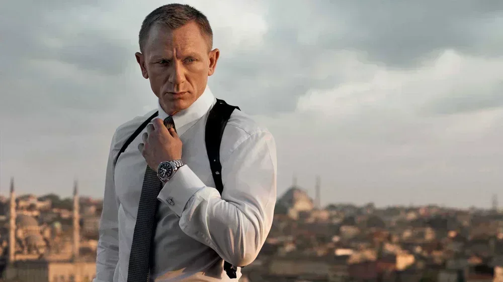 The Iconic Spy and His Watches | Chrono 10:10
