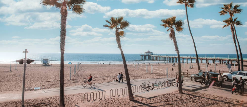 Photo by Jake Blucker on Unsplash of Manhattan Beach Bike Path