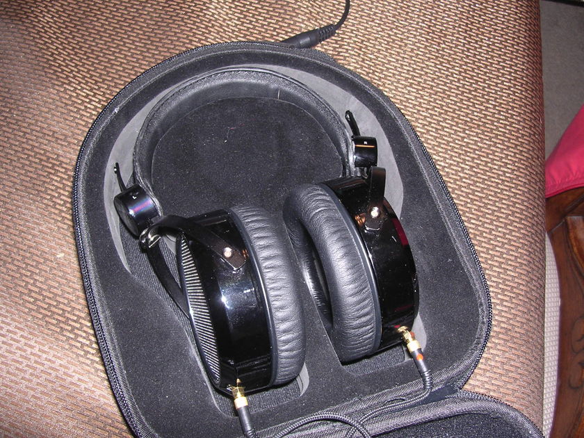 HiFiMan HE-4 headphones w/case