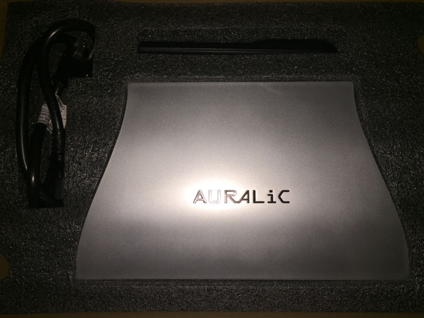Auralic Aries + Ultra Low Noise Power Supply